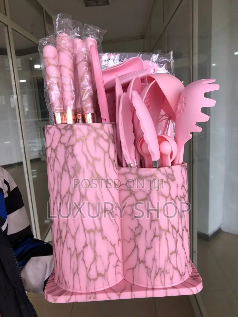 25pc Silicone Kitchenware Set
✔️  ከፍተኛ ሙቀት ከሚቋቋም ሲልከን የተሰሩ