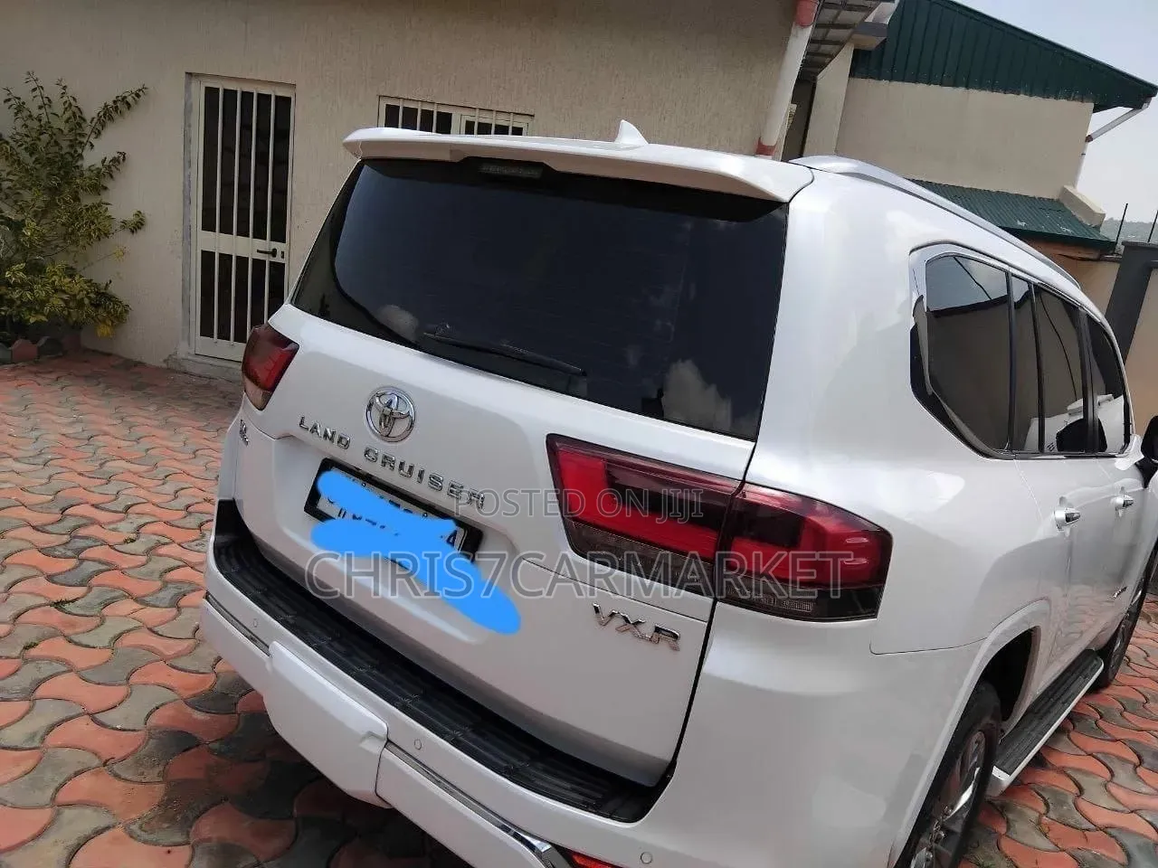 Toyota Land Cruiser 2022 White