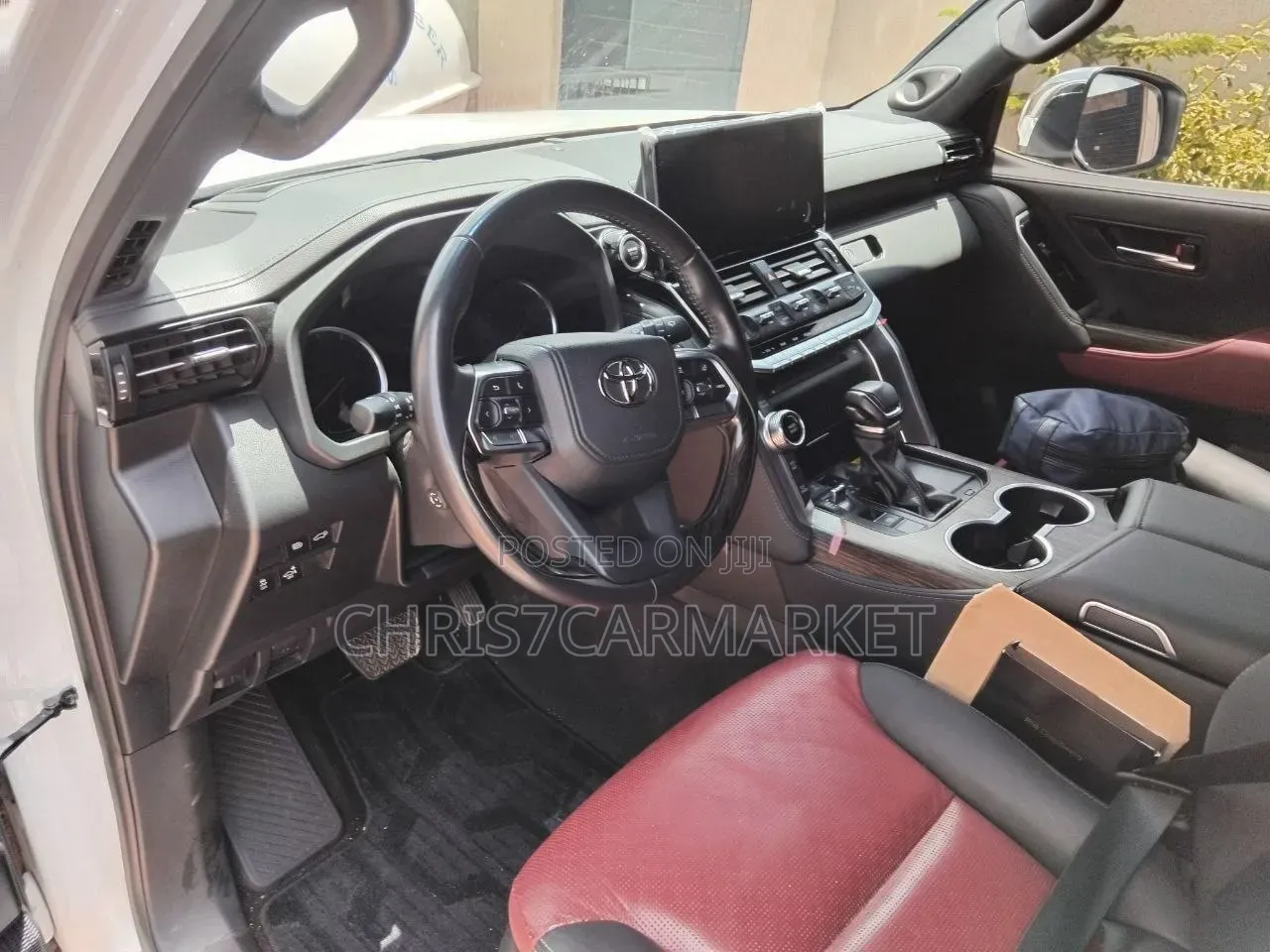Toyota Land Cruiser 2022 White