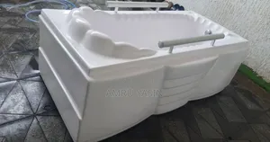 Almost New ገንዳ