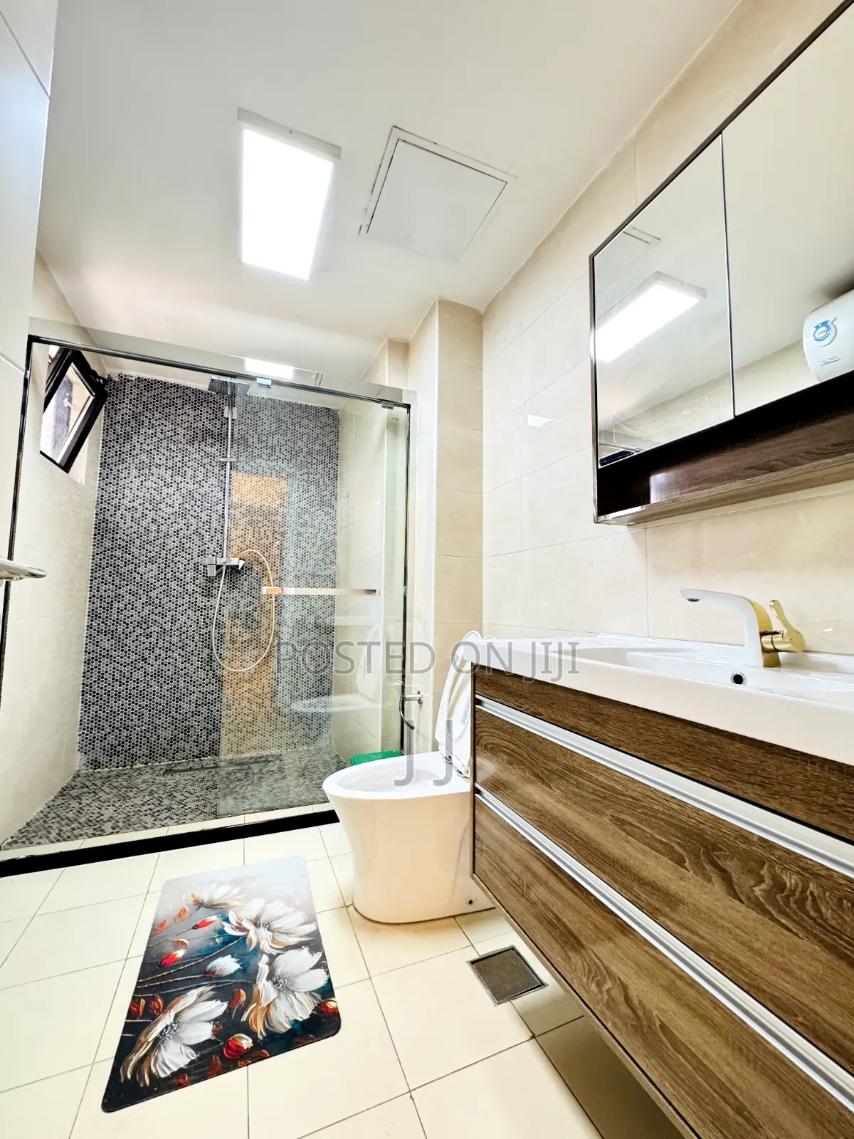 Furnished 3bdrm Apartment in Bole for rent