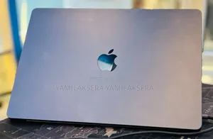 New Laptop Apple MacBook Air 2024 M3 8GB Apple M3 SSD 256GB