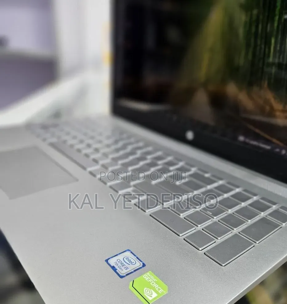New Laptop HP Pavilion 15 8GB Intel Core i5 SSD 1T