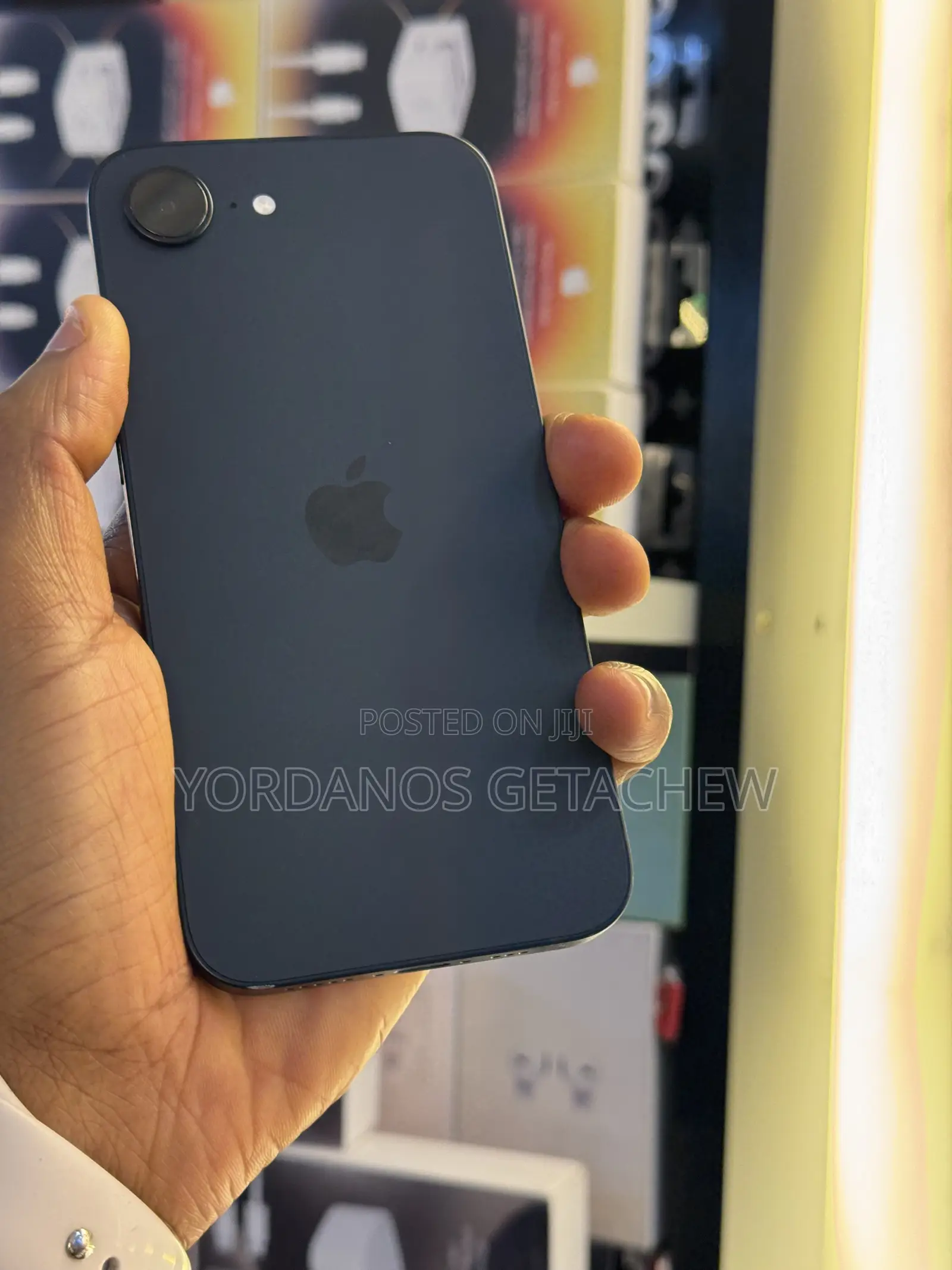 New Apple iPhone 16e 128 GB