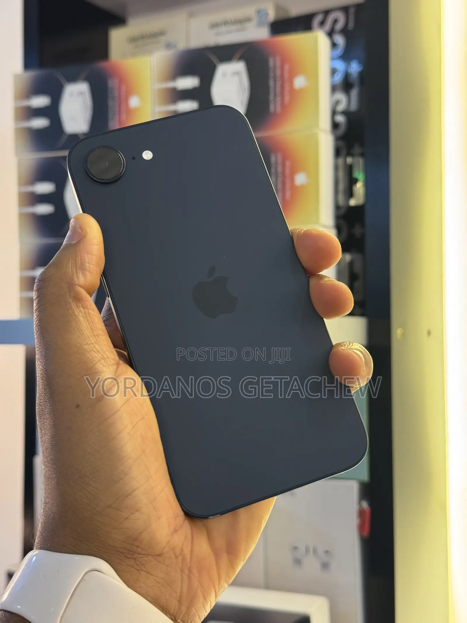 New Apple iPhone 16e 128 GB