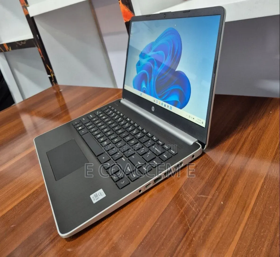 New Laptop HP 8GB Intel Core i5 SSD 256GB