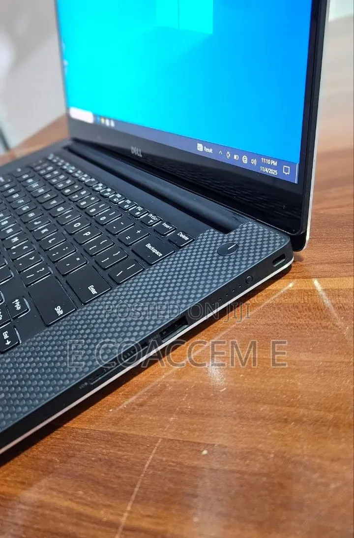 New Laptop Dell XPS 15 16GB Intel Core i7 SSD 512GB