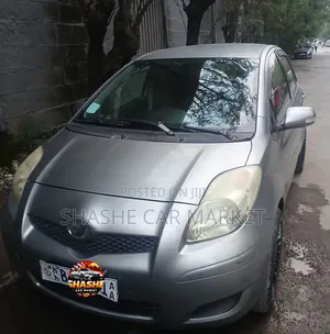 Toyota Yaris 2008 Gray