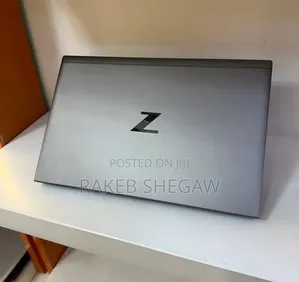 New Laptop HP ZBook Studio 16GB Intel Core i7 SSD 512GB