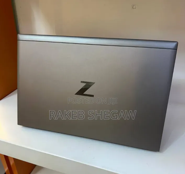 New Laptop HP ZBook Studio 16GB Intel Core i7 SSD 512GB