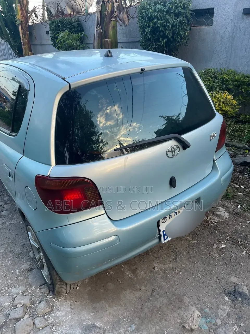 Toyota Vitz 2004 Blue