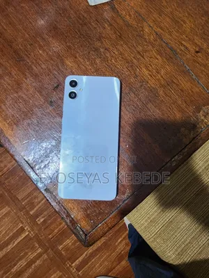 Samsung Galaxy A05 64 GB White