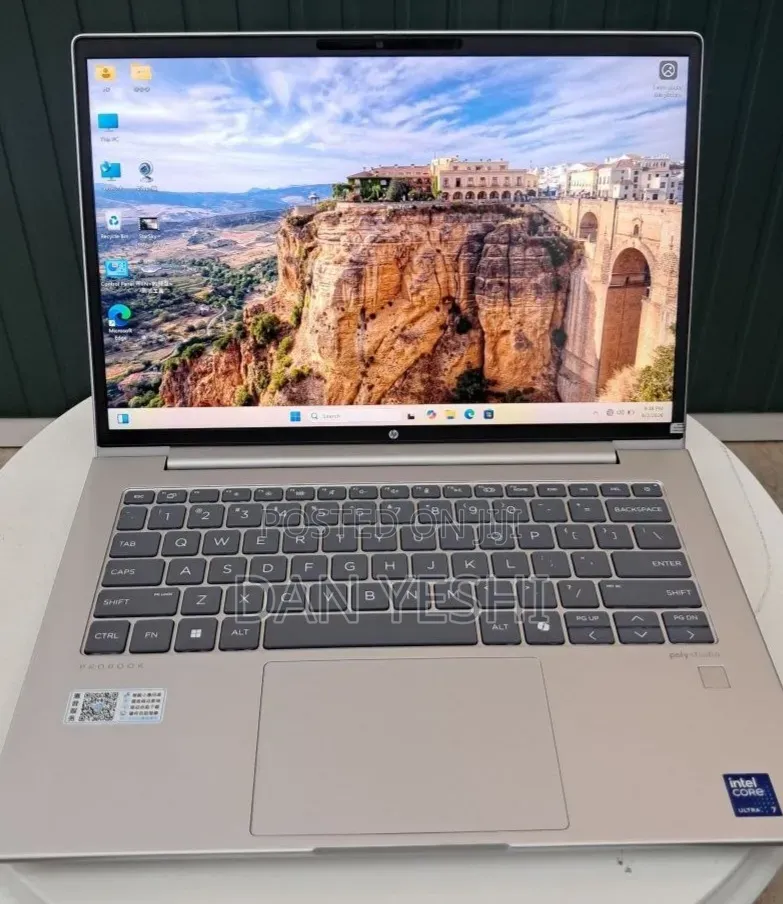 New Laptop HP ProBook 440 G10 16GB Intel Core Ultra 7 SSD 512GB