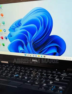 New Laptop Dell Latitude 5310 8GB Intel Core i7 SSD 256GB