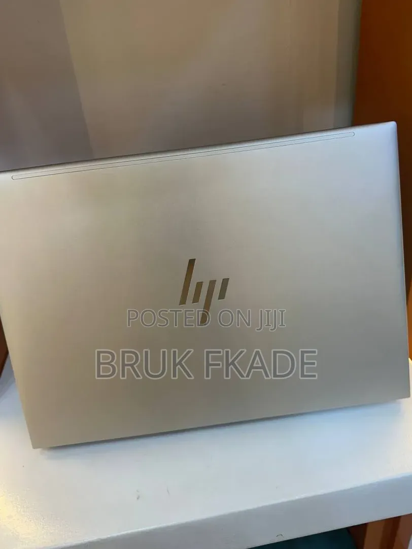 New Laptop HP EliteBook 840 G10 16GB Intel Core i7 SSD 512GB