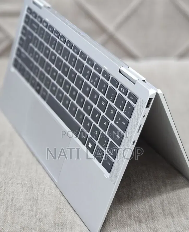 New Laptop HP EliteBook 1040 G8 16GB Intel Core i7 SSD 512GB