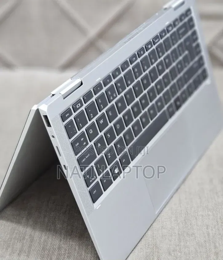 New Laptop HP EliteBook 1040 G8 16GB Intel Core i7 SSD 512GB