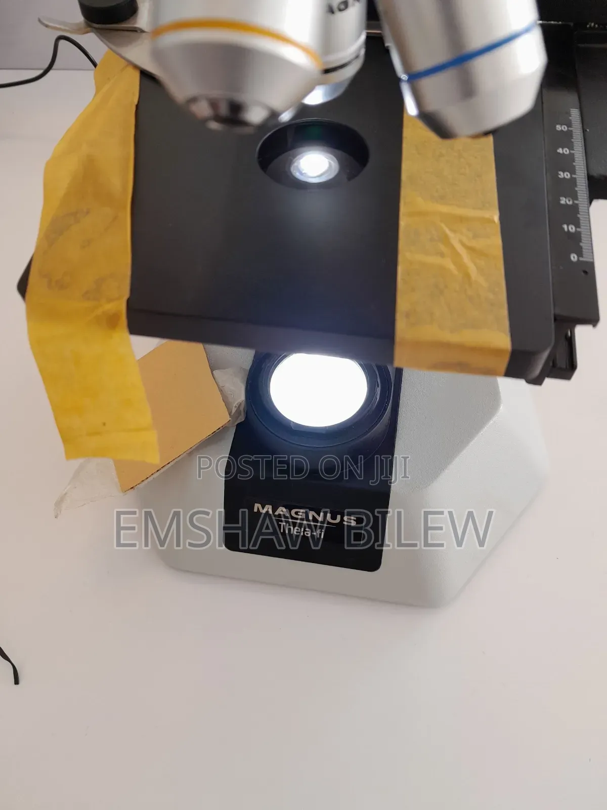 Microscope
