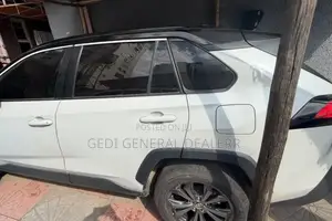 Toyota RAV4 2024 White