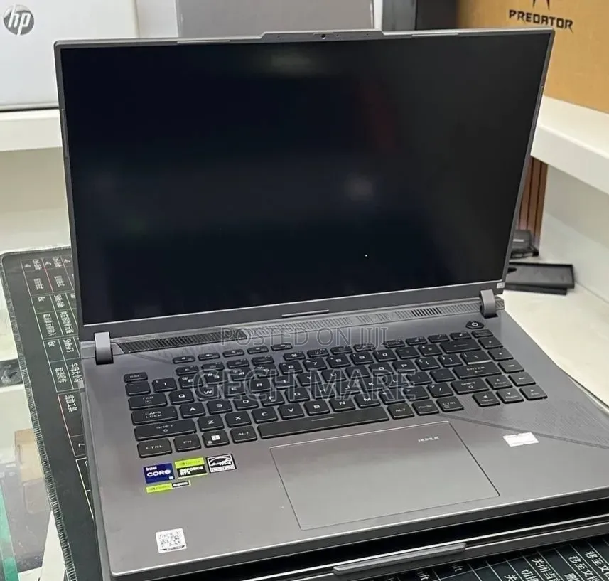 New Laptop Asus ROG Strix G15 16GB Intel Core i9 SSD 1T