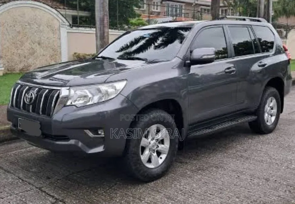 Toyota Land Cruiser Prado 2.8 D-4D 2015 Gray