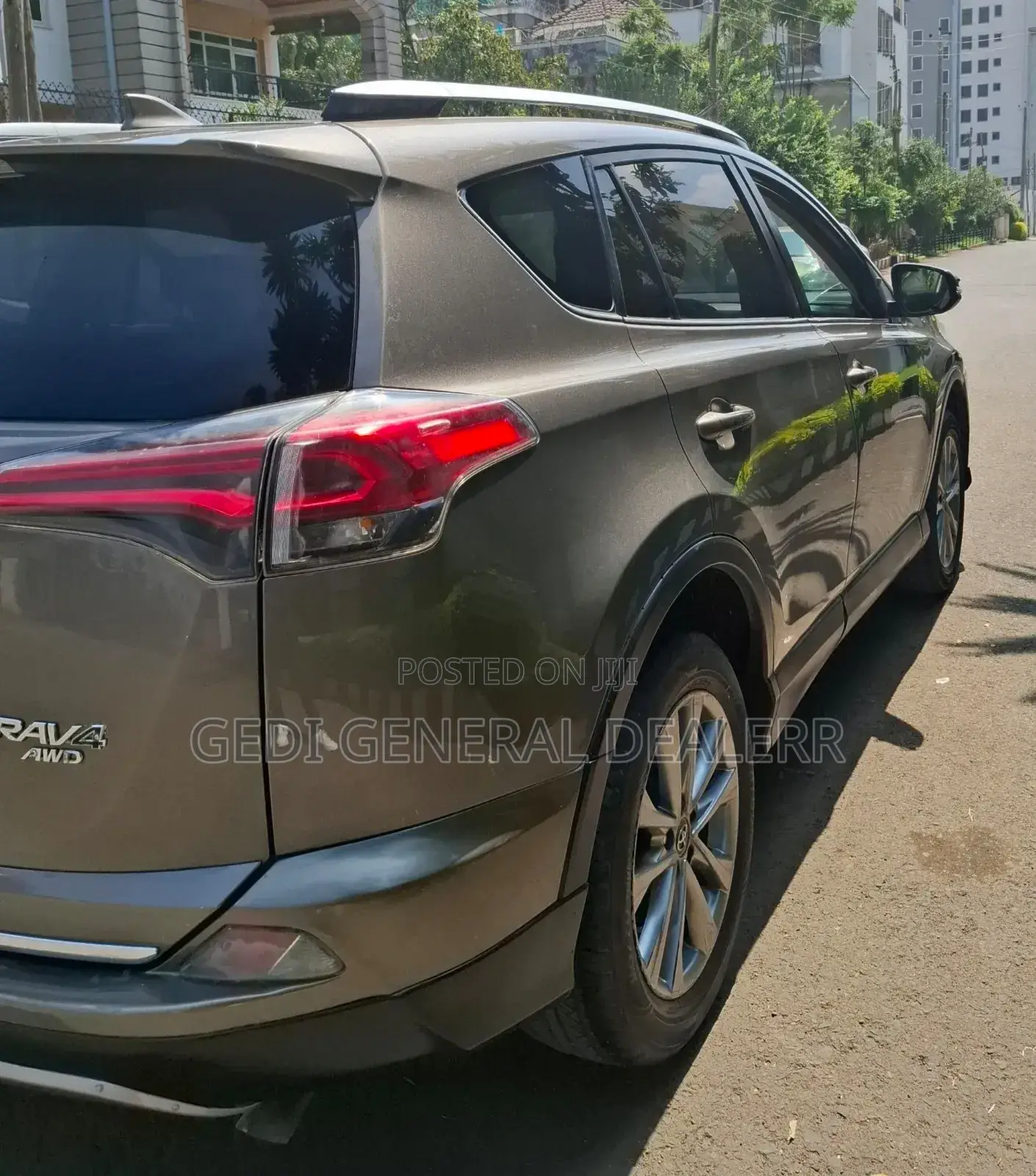 Toyota RAV4 2016 Brown
