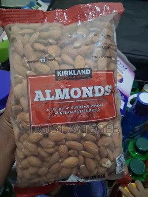 Krikland Signature  Almonds