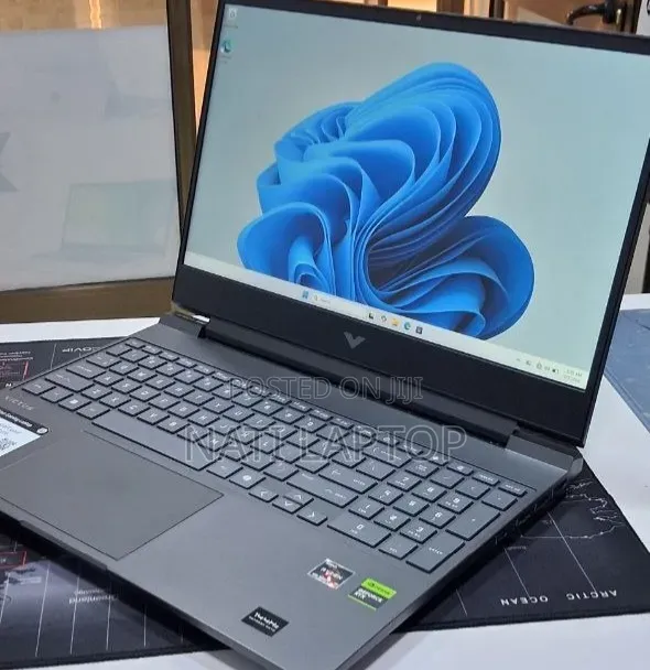 New Laptop HP Victus 15 16GB AMD Ryzen 7 SSD 512GB