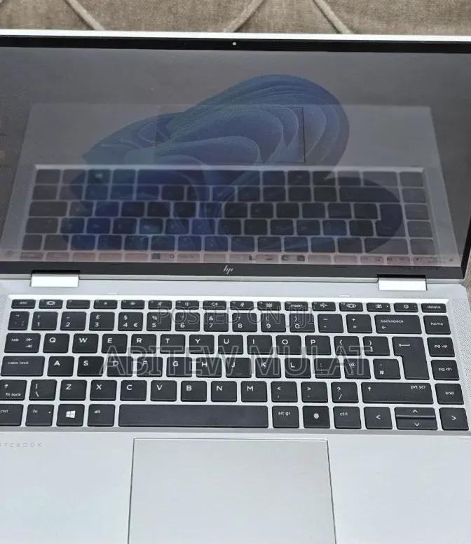 New Laptop HP EliteBook 830 G9 16GB Intel Core i5 SSD 512GB