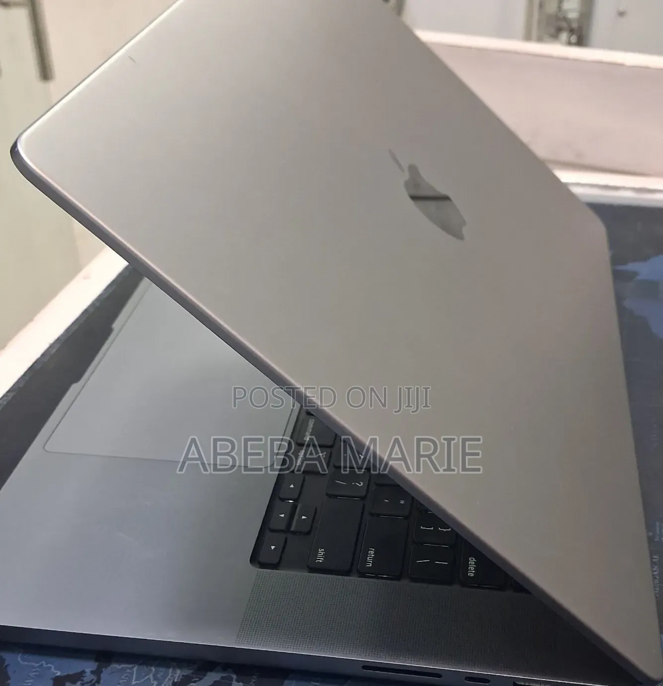 New Laptop Apple MacBook Pro 2021 M1 32GB Apple M1 Pro SSD 512GB