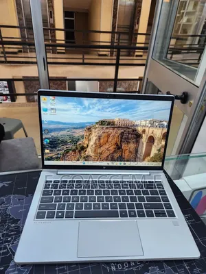 New Laptop HP 16GB AMD Ryzen 5 SSD 512GB