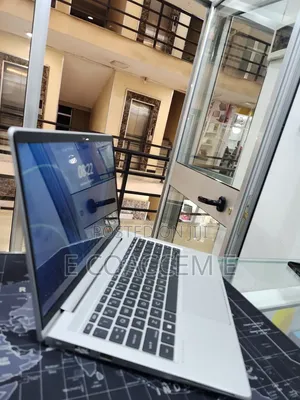 New Laptop HP 16GB AMD Ryzen 5 SSD 512GB