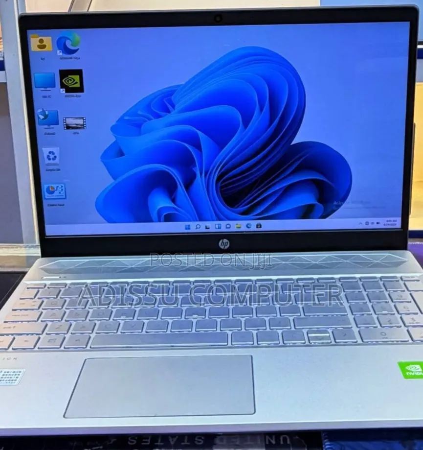 New Laptop HP Pavilion 15 16GB Intel Core i7 SSD 512GB