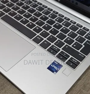 New Laptop HP EliteBook 830 G9 16GB Intel Core i5 SSD 512GB
