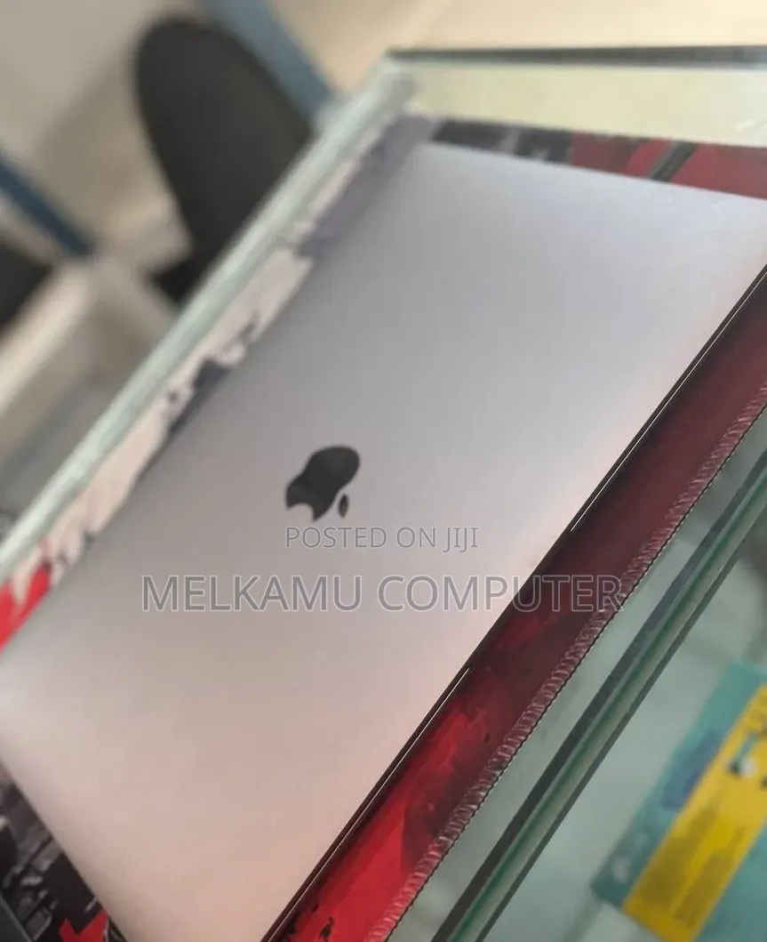 New Laptop Apple MacBook Air 2020 M1 8GB Apple M1 SSD 256GB