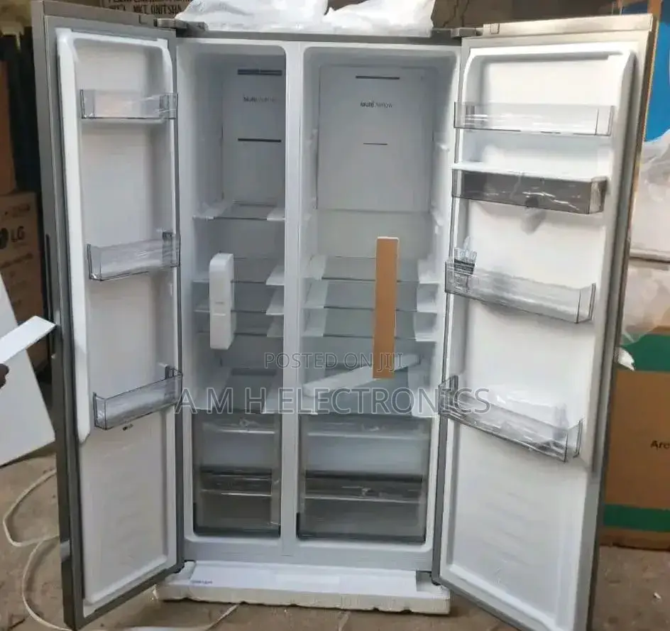 Hisense 640L Refrigerator