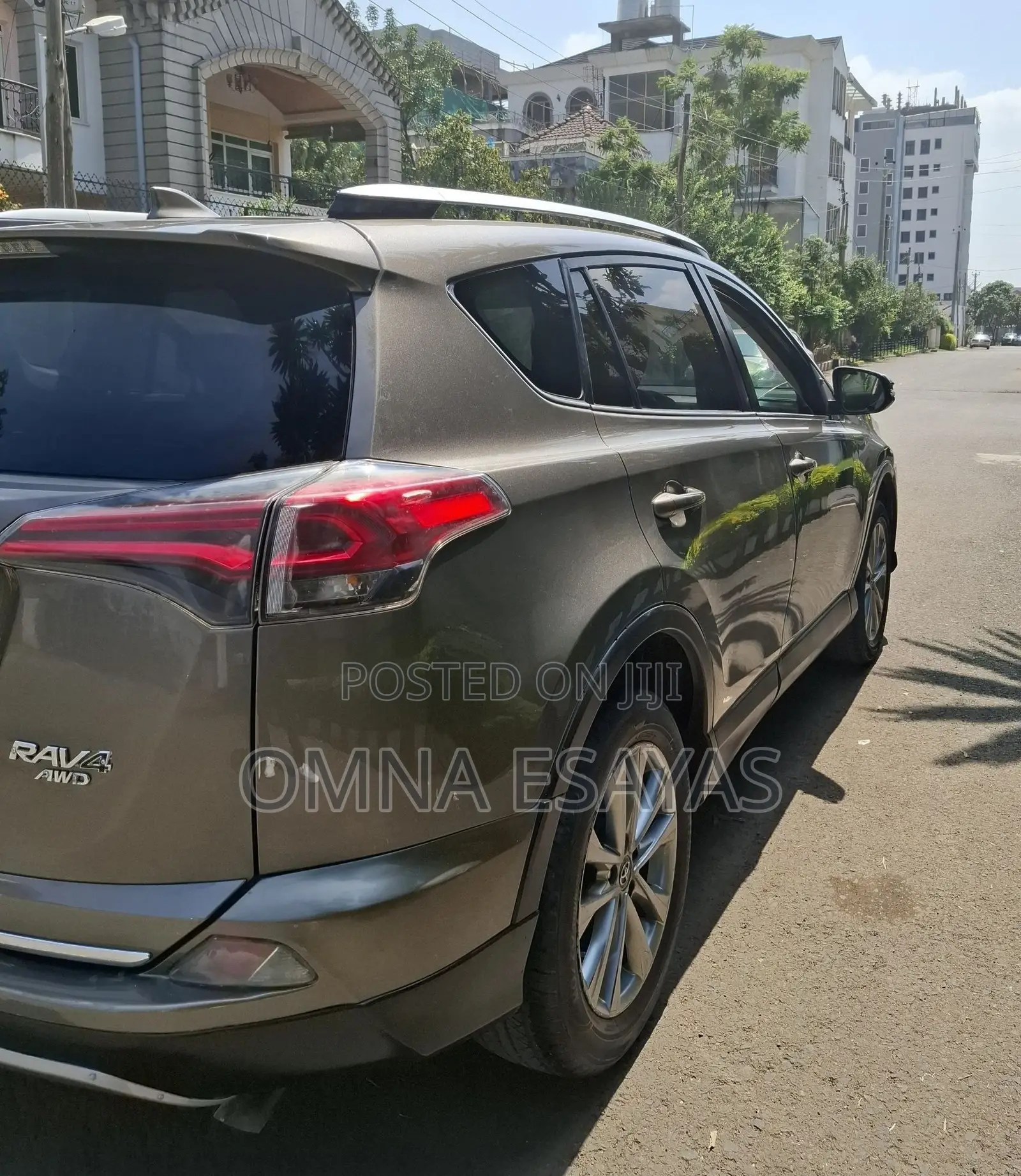 Toyota RAV4 2016 Brown