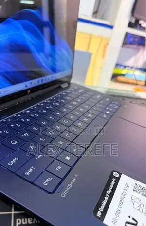 New Laptop HP OmniBook 5 14" 16GB Intel Core Ultra 5 SSD 512GB