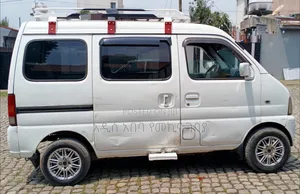 New Suzuki Every Wagon 2005 White