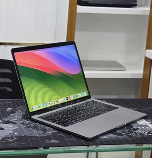 New Laptop Apple MacBook Pro 2019 16GB Intel Core i7 SSD 1T