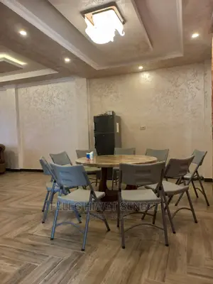 7bdrm House in አአ, Bole for Sale