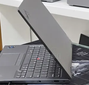 New Laptop Lenovo Yoga 7i 16GB Intel Core i5 SSD 512GB