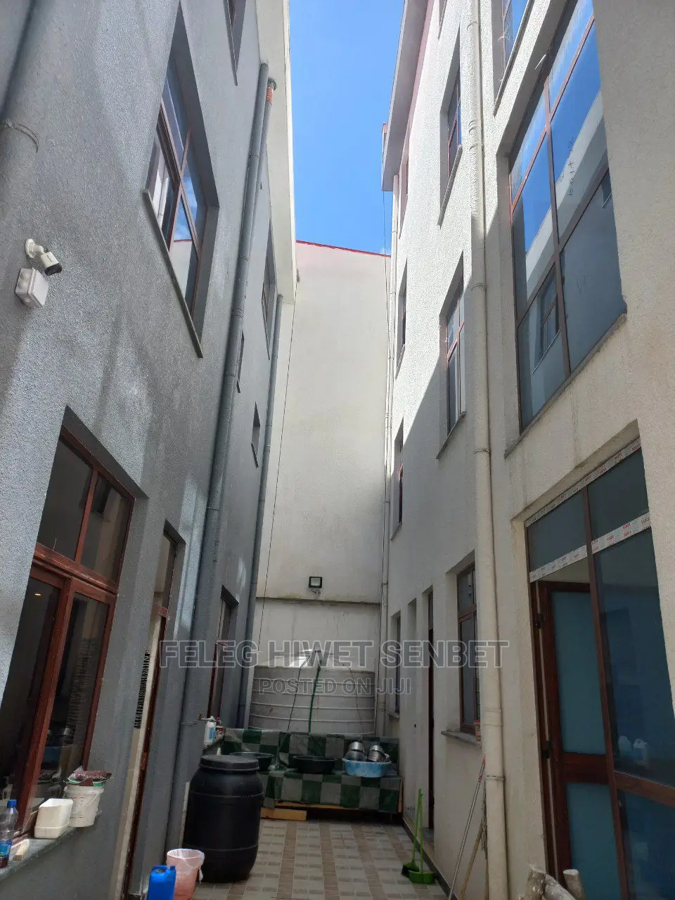 7bdrm House in አአ, Bole for Sale