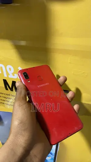 Samsung Galaxy A20 32 GB Red