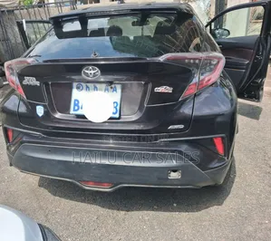 Toyota C-HR 2020 Green