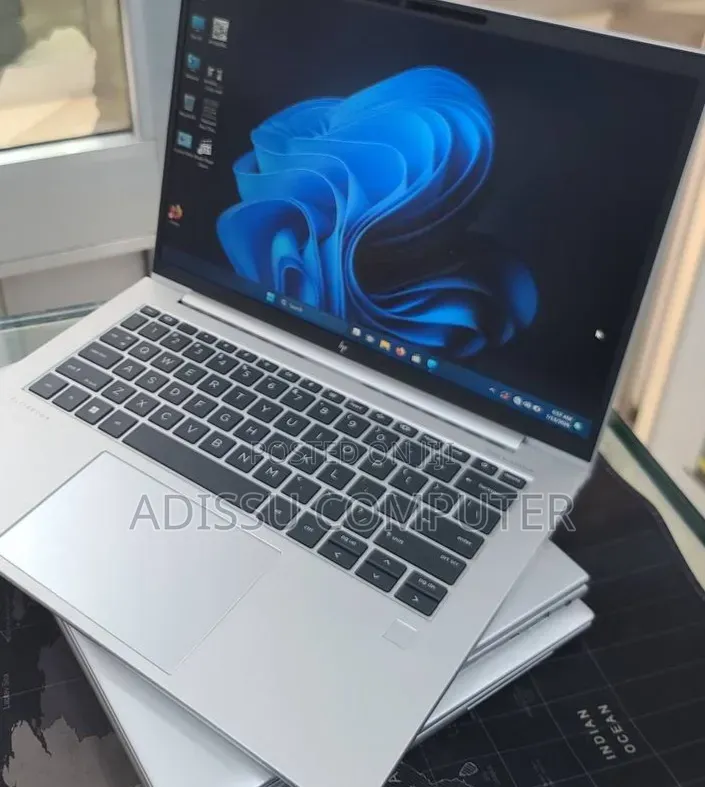 New Laptop HP EliteBook 840 G10 16GB Intel Core i7 SSD 512GB