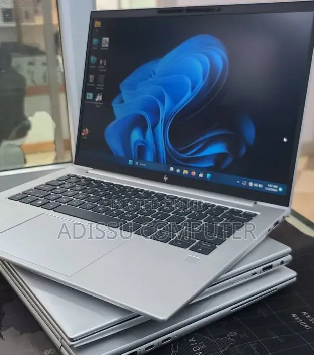 New Laptop HP EliteBook 840 G10 16GB Intel Core i7 SSD 512GB
