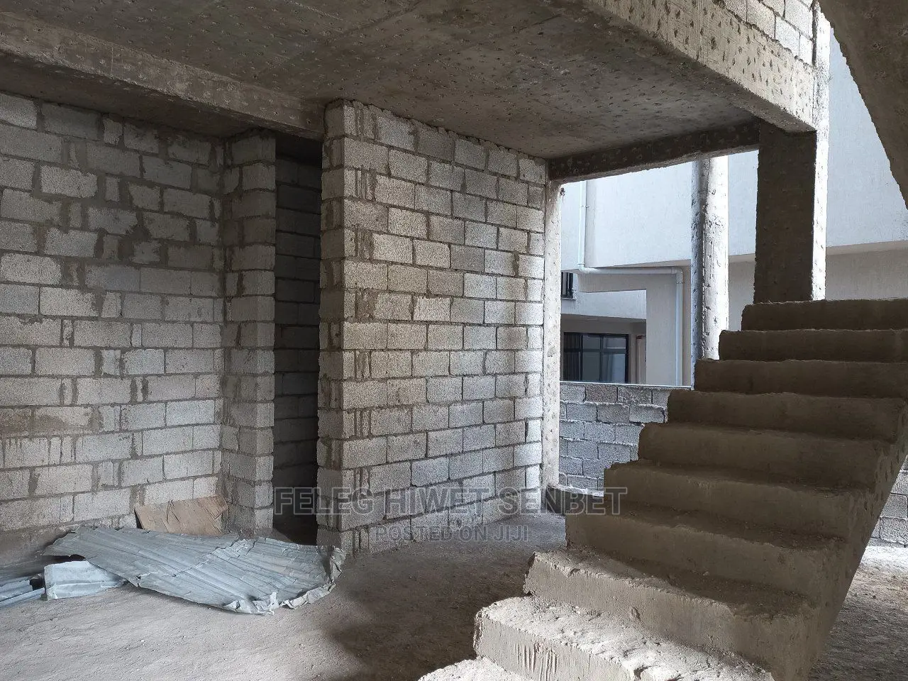 7bdrm House in አአ, Bole for Sale