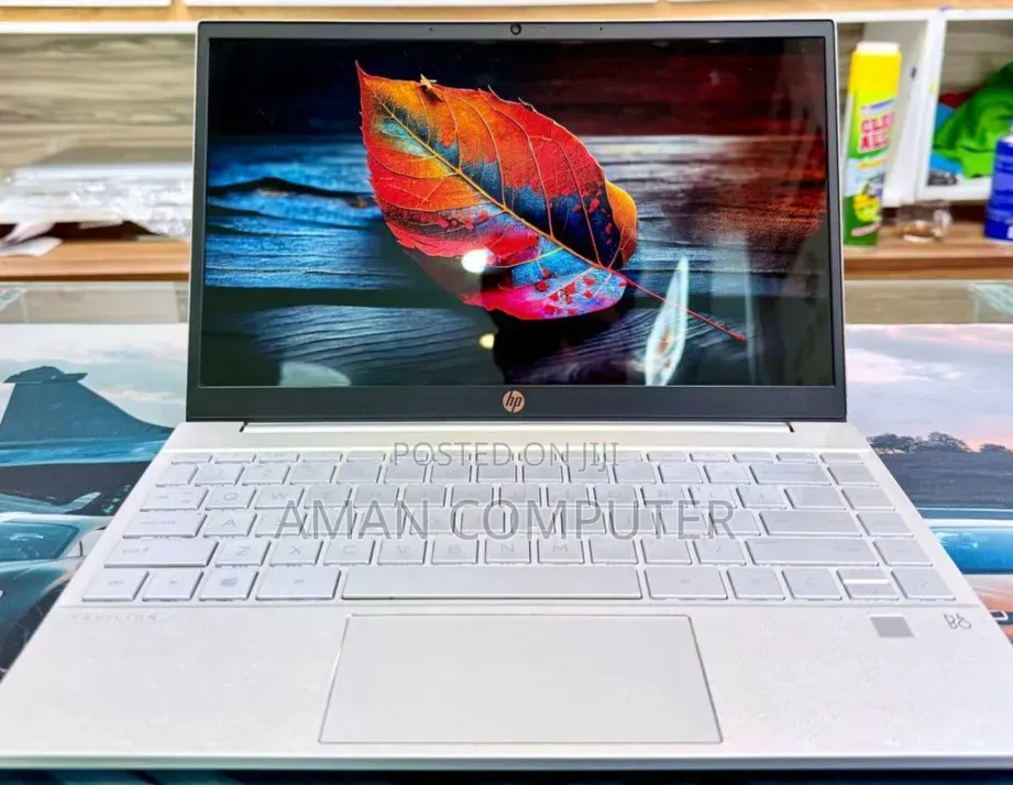 New Laptop HP Pavilion 13 16GB Intel Core i5 SSD 512GB