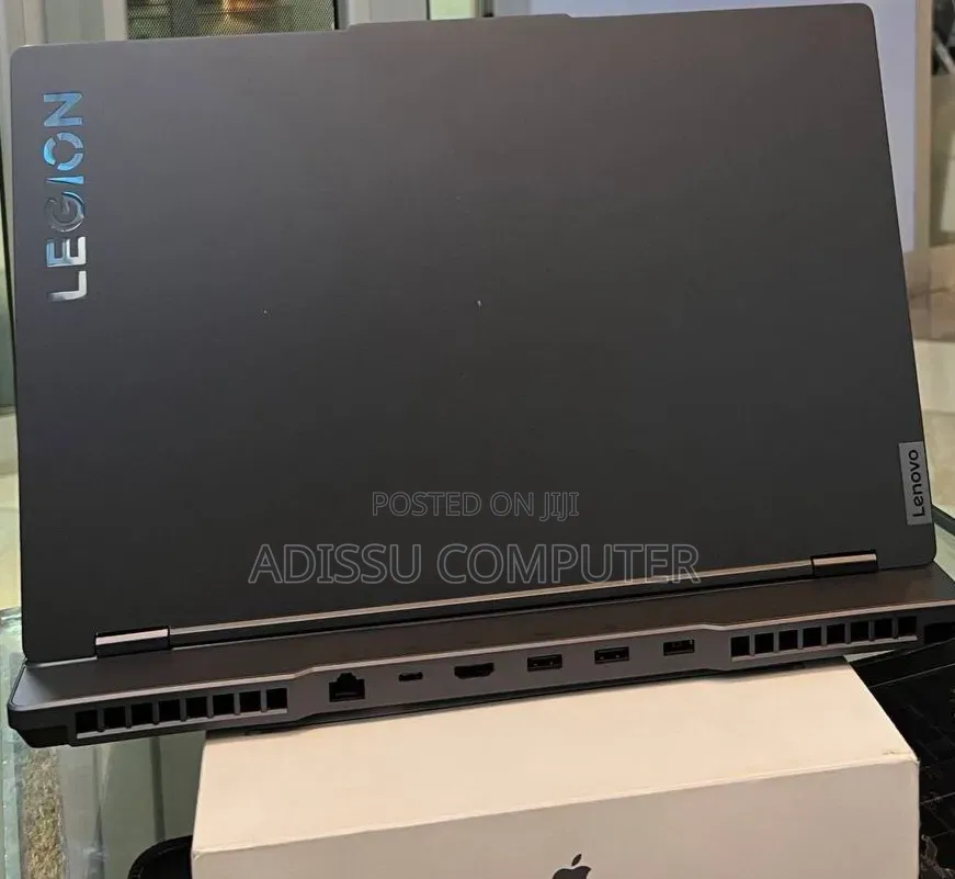New Laptop Lenovo Legion 5 16GB AMD Ryzen 7 SSD 1T